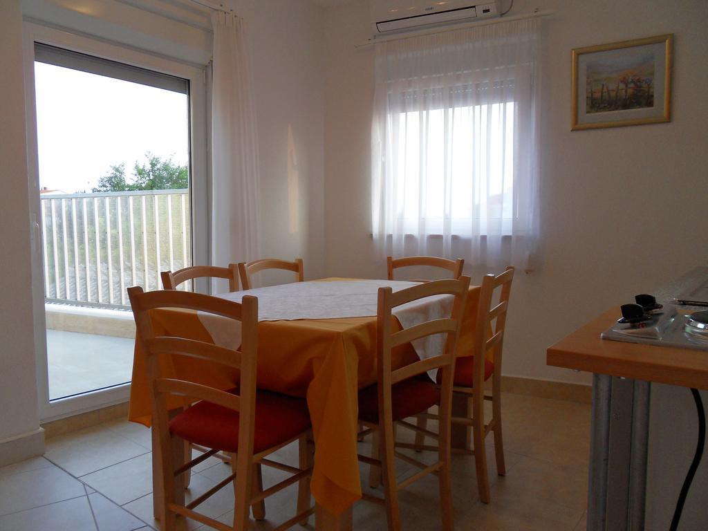Apartments Petricevic 2 Selce Eksteriør billede