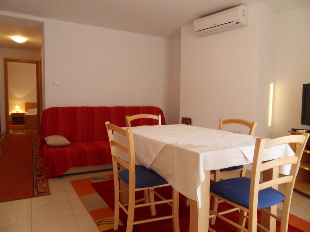 Apartments Petricevic 2 Selce Eksteriør billede