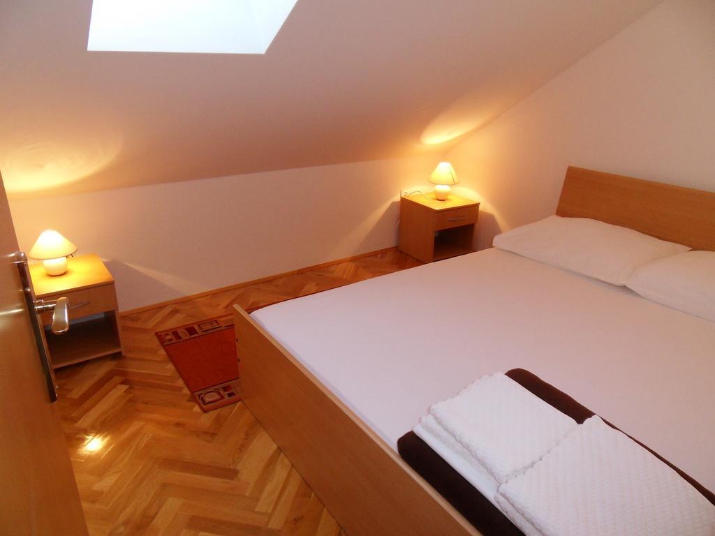 Apartments Petricevic 2 Selce Eksteriør billede
